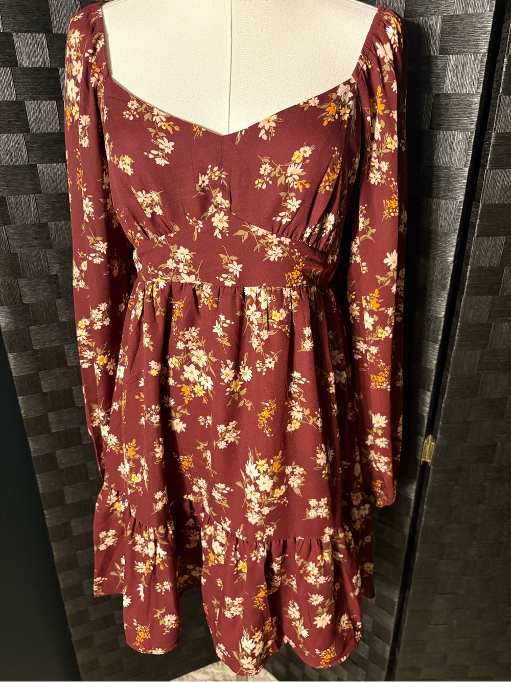 Blu Pepper Cottagecore Floral Sweetheart Long sleeved Midi Dress